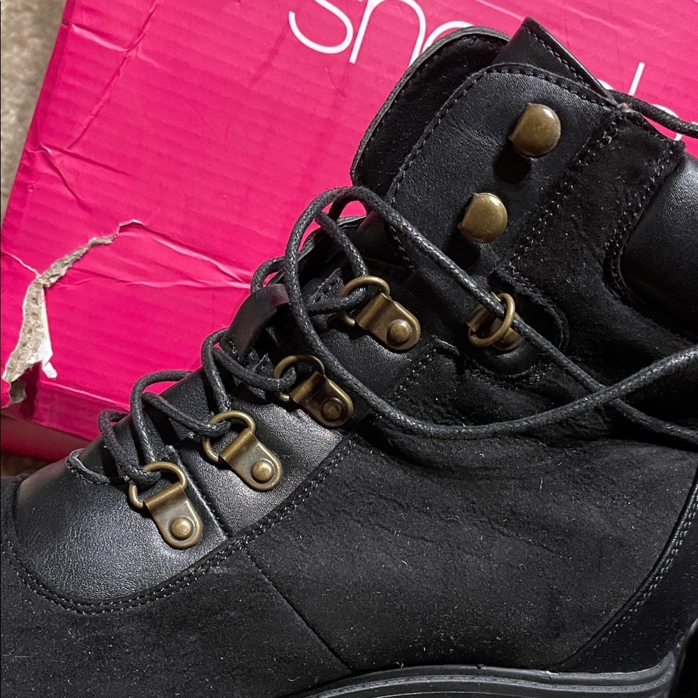 Shoe-dazzle Black Ankle Boots - Picture 4 of 9
